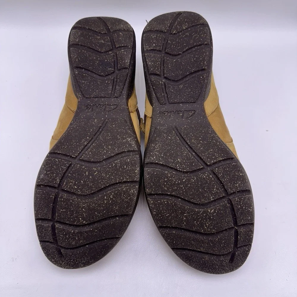 Clarks roseville dot